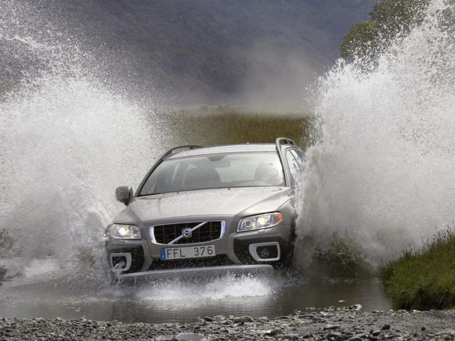  Volvo XC70 2008 года  (фото 4 из 35)